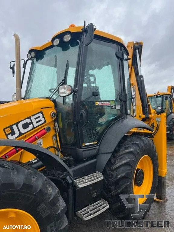 JCB 4CX - 3