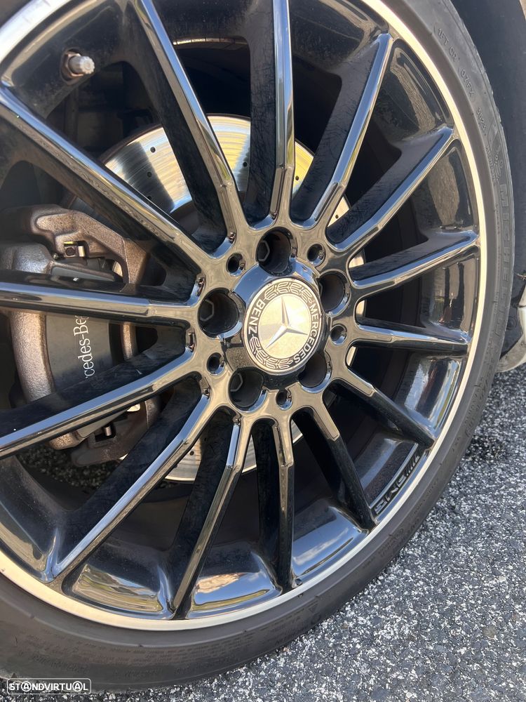 Mercedes-Benz CLA 220 d Shooting Brake AMG Line Aut. - 11