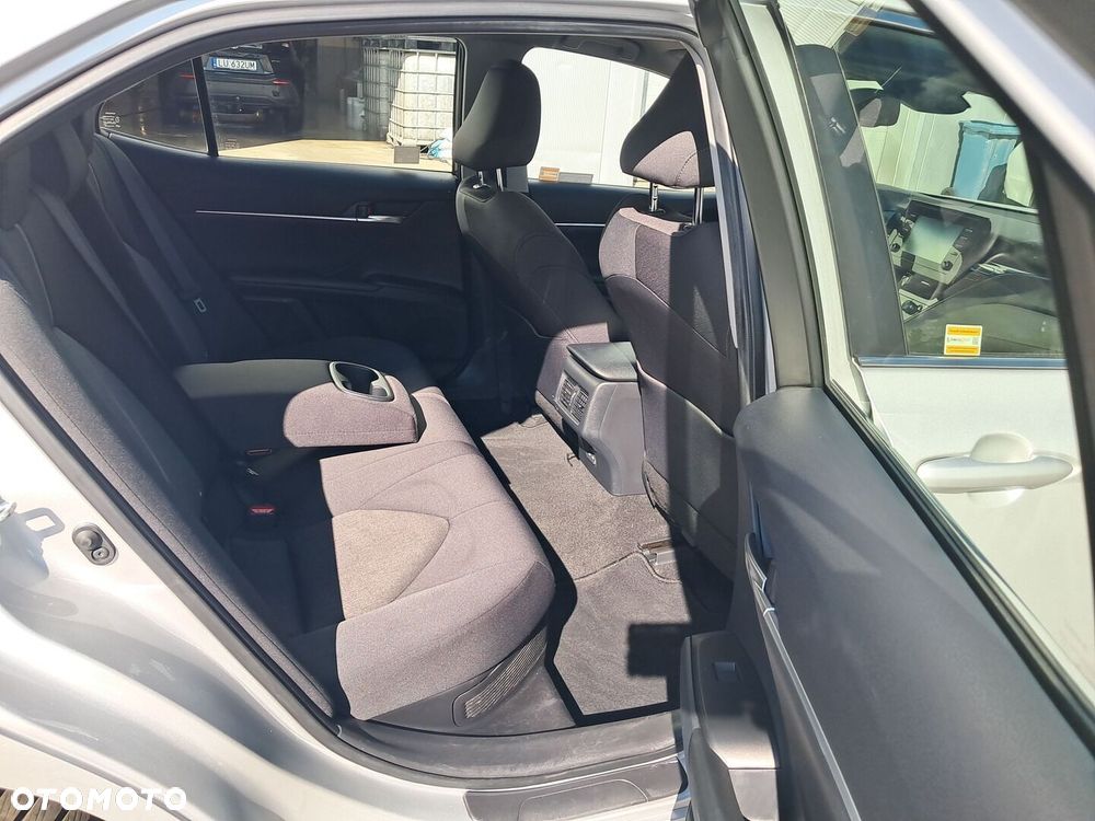 Toyota Camry 2.5 Hybrid Comfort CVT - 11