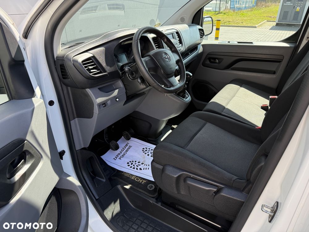Opel Vivaro - 11
