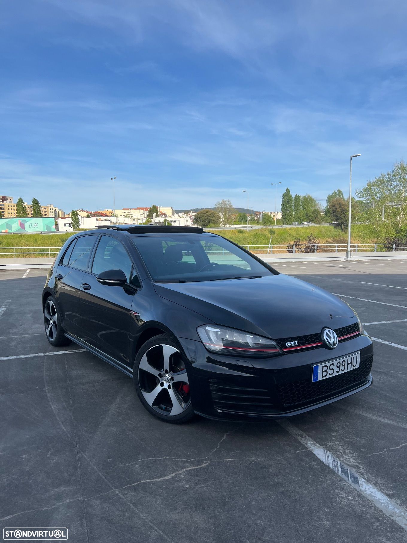VW Golf 2.0 TSi GTi DSG - 1