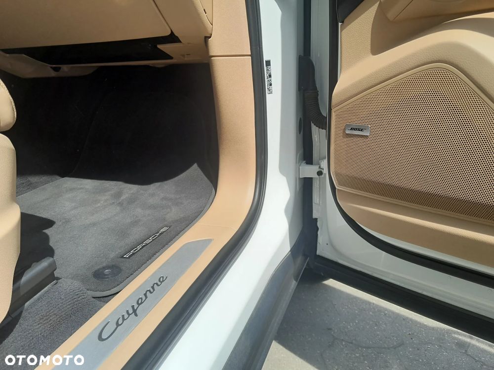 Porsche Cayenne - 28