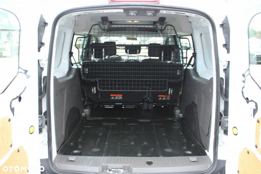 Ford Transit Connect - 13