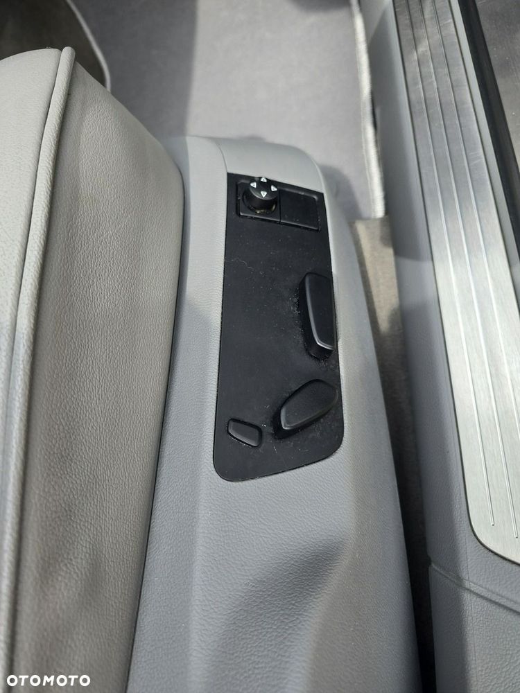 Volkswagen Phaeton - 11