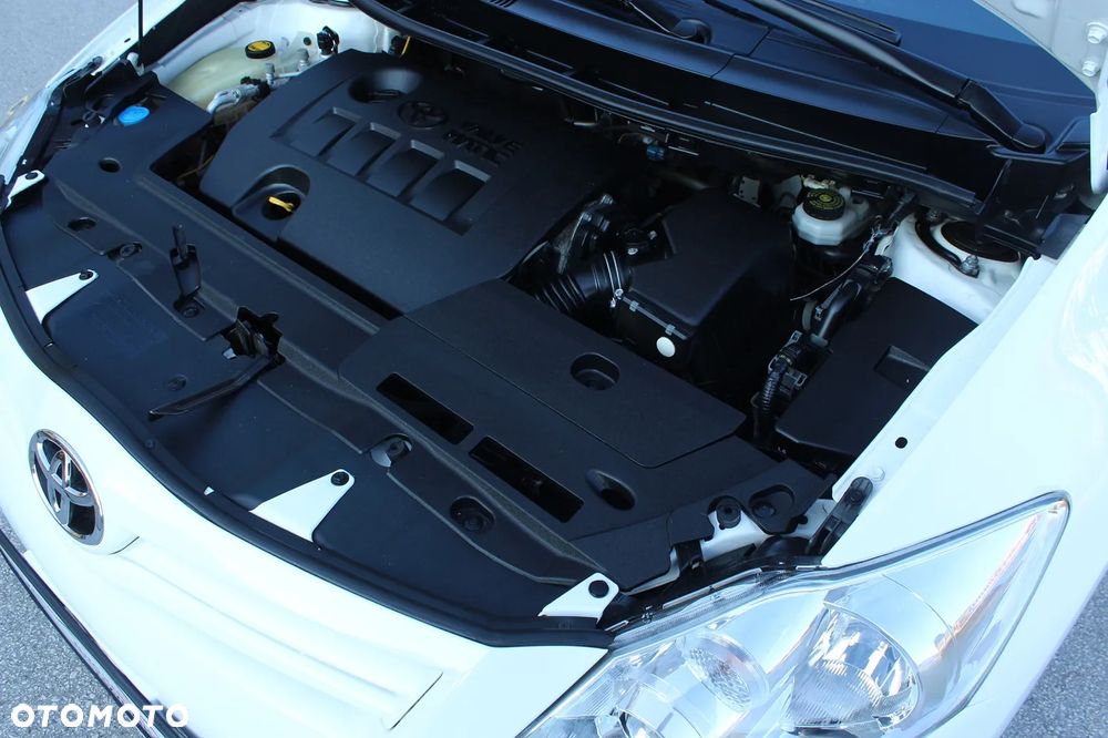 Toyota Auris 1.6 Executive - 36