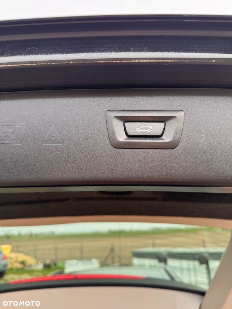 BMW Seria 5 520d xDrive Luxury Line - 16