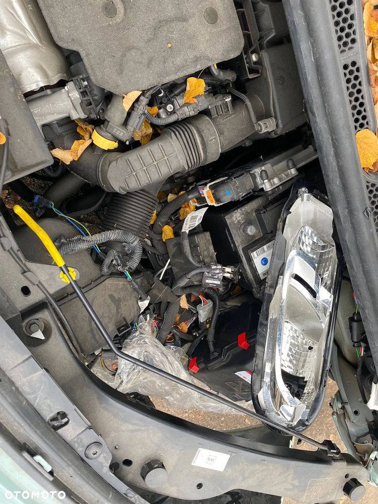 Citroën Berlingo MPV M BlueHDi 100 SHINE - 21