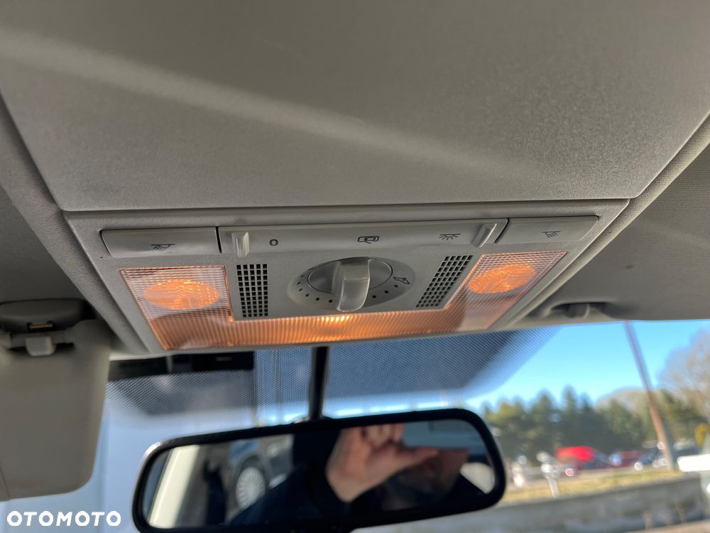 Volkswagen Polo 1.4 Sportline - 12