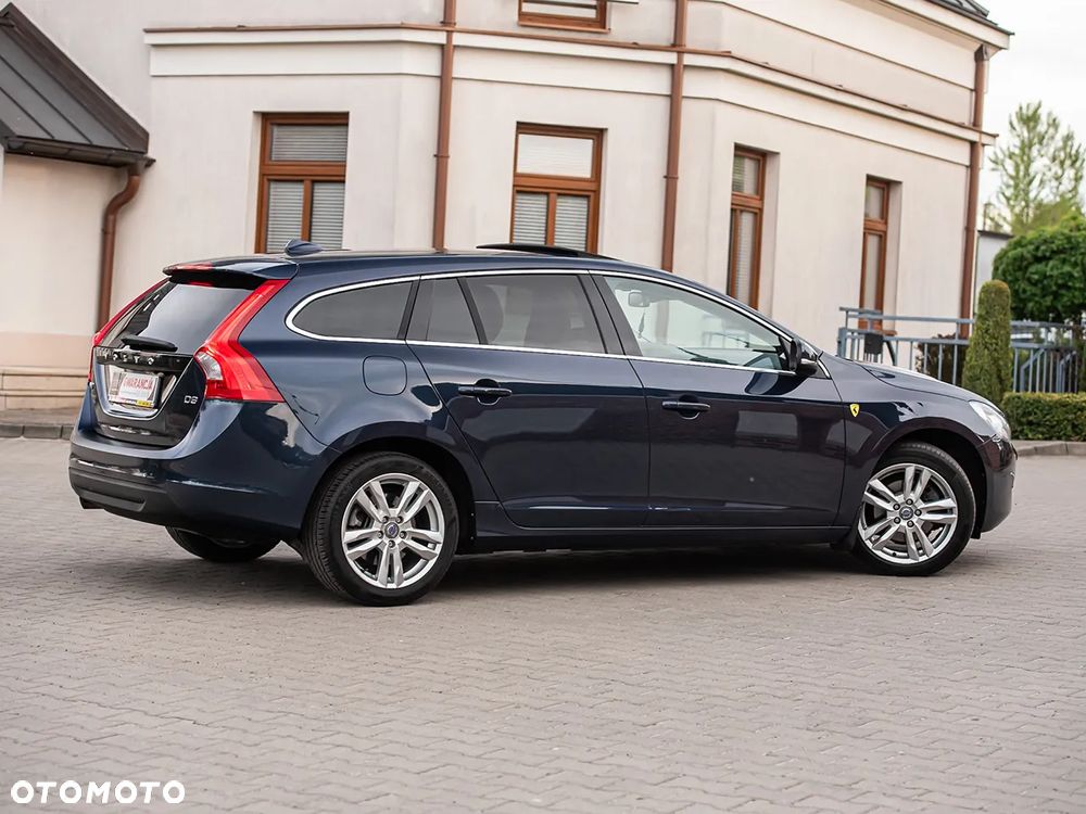 Volvo V60 D3 Summum - 16
