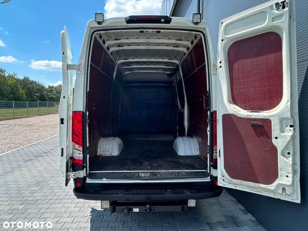 Iveco Daily 40C21 35C21 3.0 HPI L3H2 Średniak **Blokada mostu**KLIMA**Hak 3,5t.**NA BLIŹNIAKACH**Sprowadzony**2014R** - 8