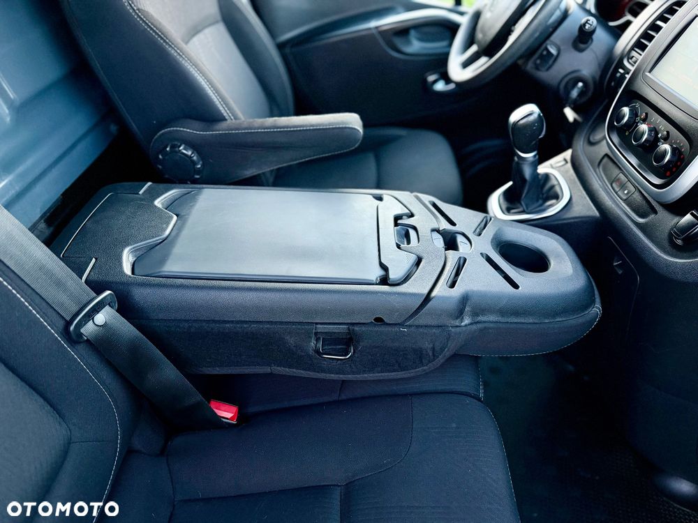 Renault Trafic - 22