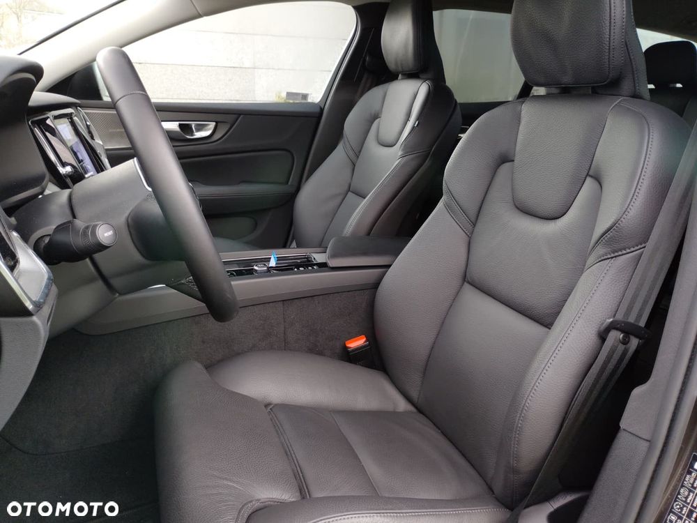 Volvo V60 - 17