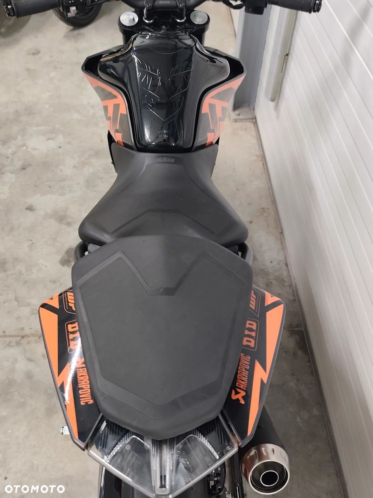 KTM Duke 125 - 10