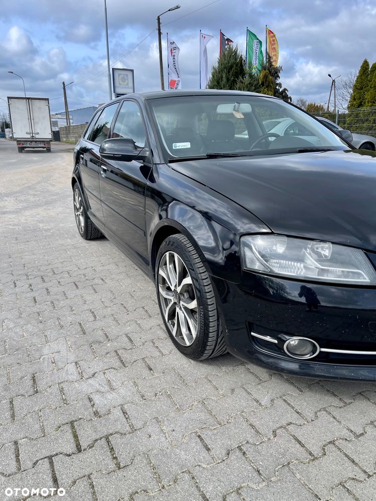 Audi A3 Sportback 1.6 TDI DPF Ambition - 4