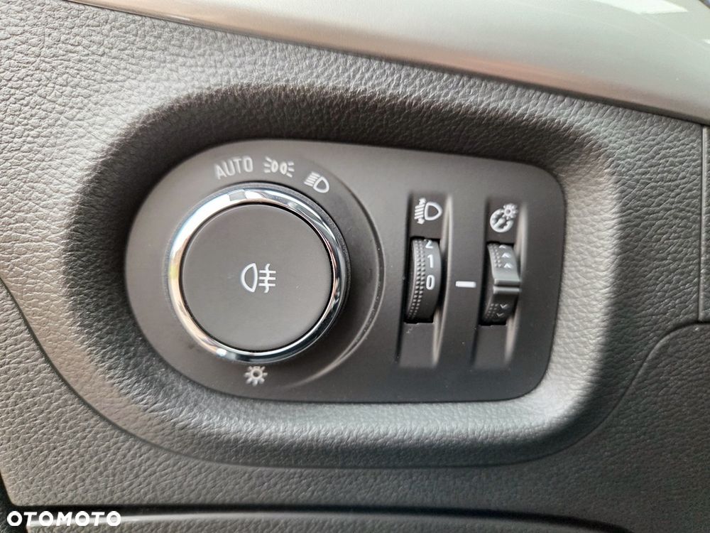 Opel Astra 1.4 Turbo Start/Stop Automatik 2020 - 24