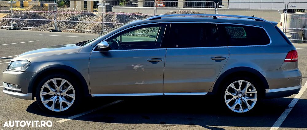 Volkswagen Passat - 4