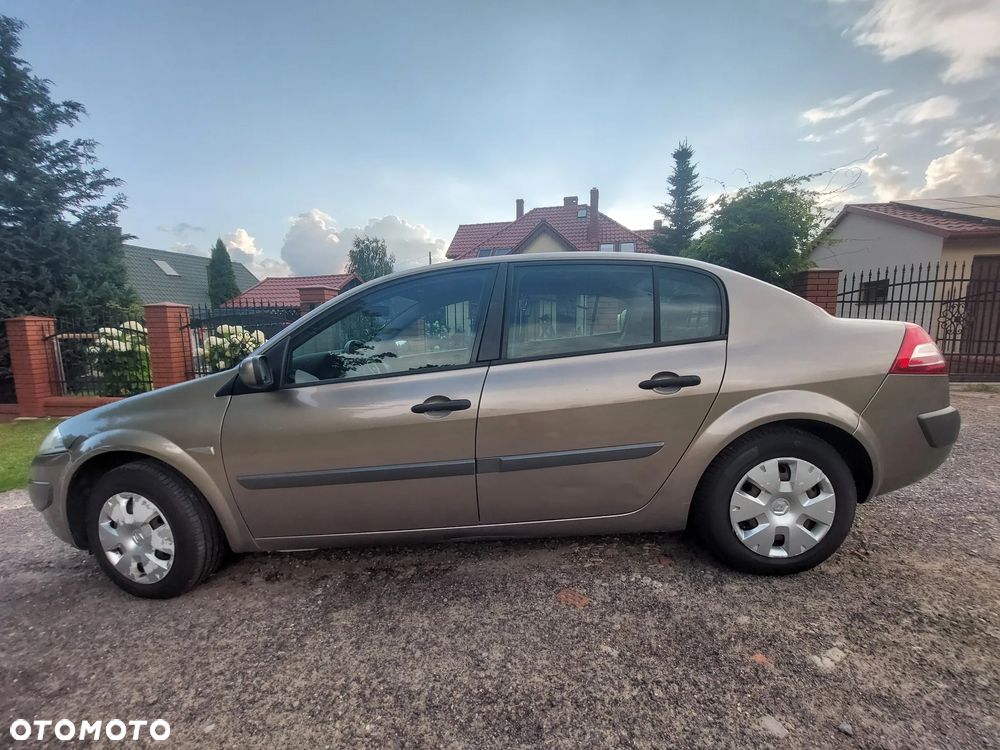 Renault Megane 1.6 16V Authentique - 11