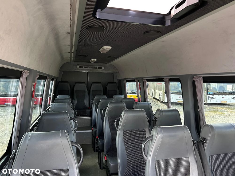 Mercedes-Benz Sprinter 519 - 17