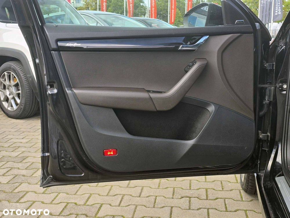 Skoda Octavia 2.0 TDI SCR L&K DSG - 12