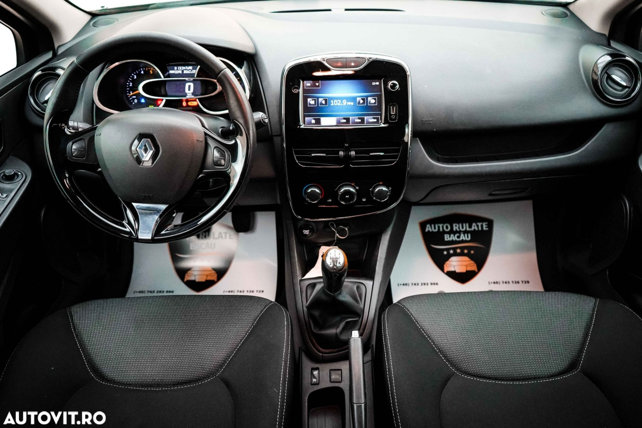 Renault Clio - 8
