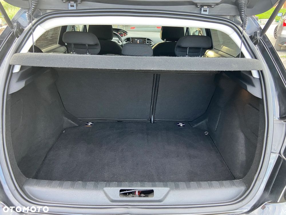 Peugeot 308 82 VTi Active - 9