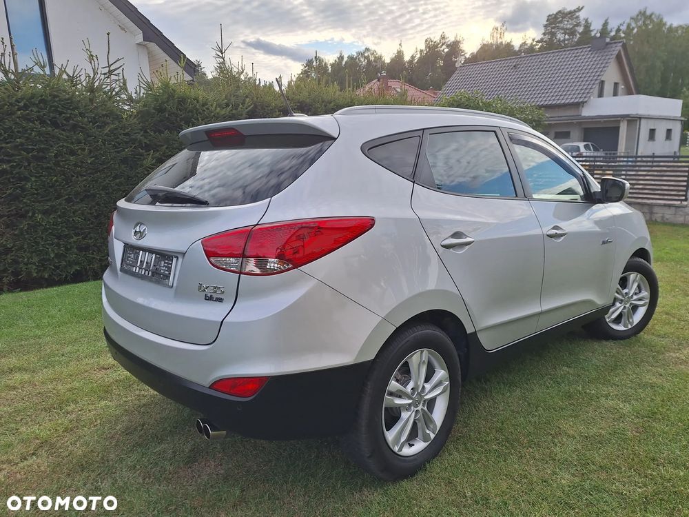 Hyundai ix35 1.7 CRDi 2WD blue Finale Silver - 18
