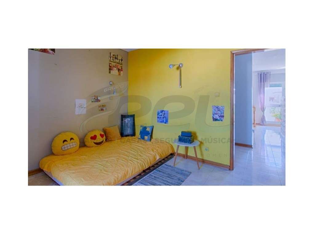 \T4 Duplex + Garagem + Piscinas - Condomínio Fechado em Albufeira - Grande imagem: 2/26
