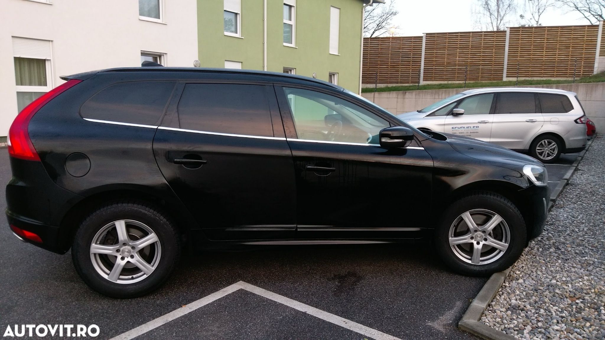 Volvo XC 60 D4 Geartronic Momentum - 1
