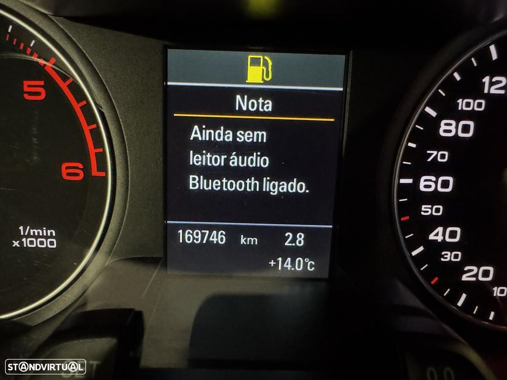 Audi A4 Avant 2.0 TDI DPF S line Sport Pack - 19
