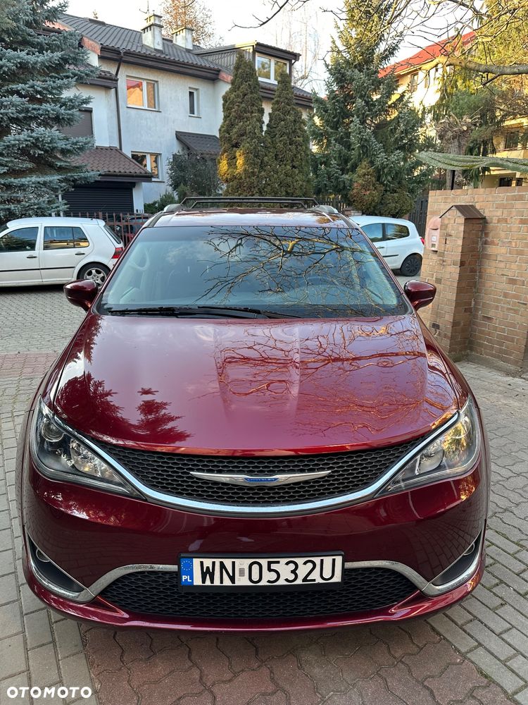 Chrysler Pacifica - 3