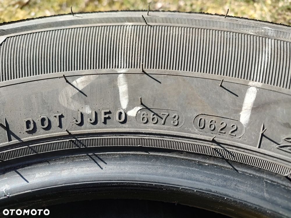 Nexen Roadian CT8 215 75 R16C 2022r 7,5-8mm jak nowe - 4