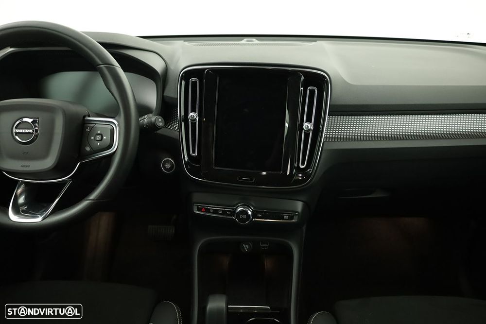 Volvo XC 40 1.5 T2 Plus Dark Auto - 9