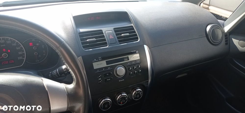 Suzuki SX4 - 7
