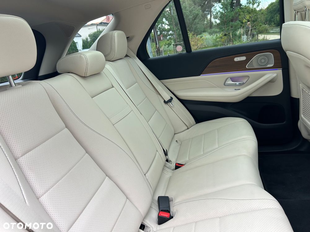 Mercedes-Benz GLE - 36