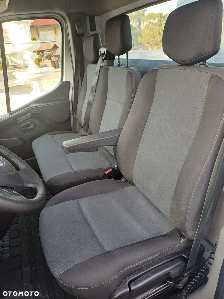 Nissan INTERSTAR - 16