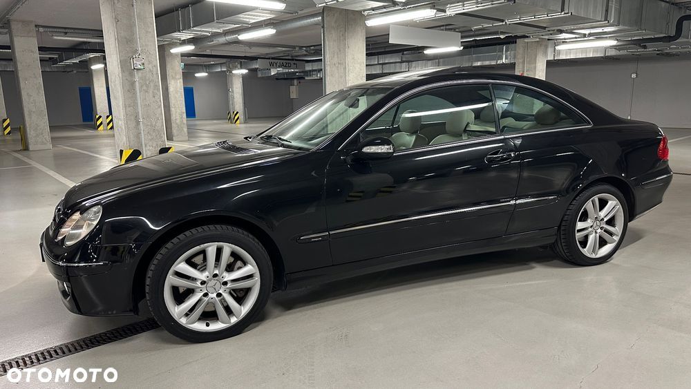 Mercedes-Benz CLK 350 Avantgarde - 22