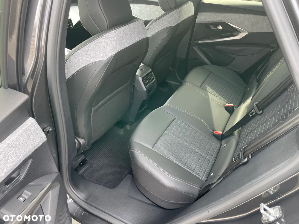 Peugeot 3008 1.2 PureTech mHEV Allure Pack S&S e-DCS6 - 25