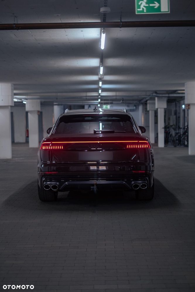 Audi SQ8 - 12