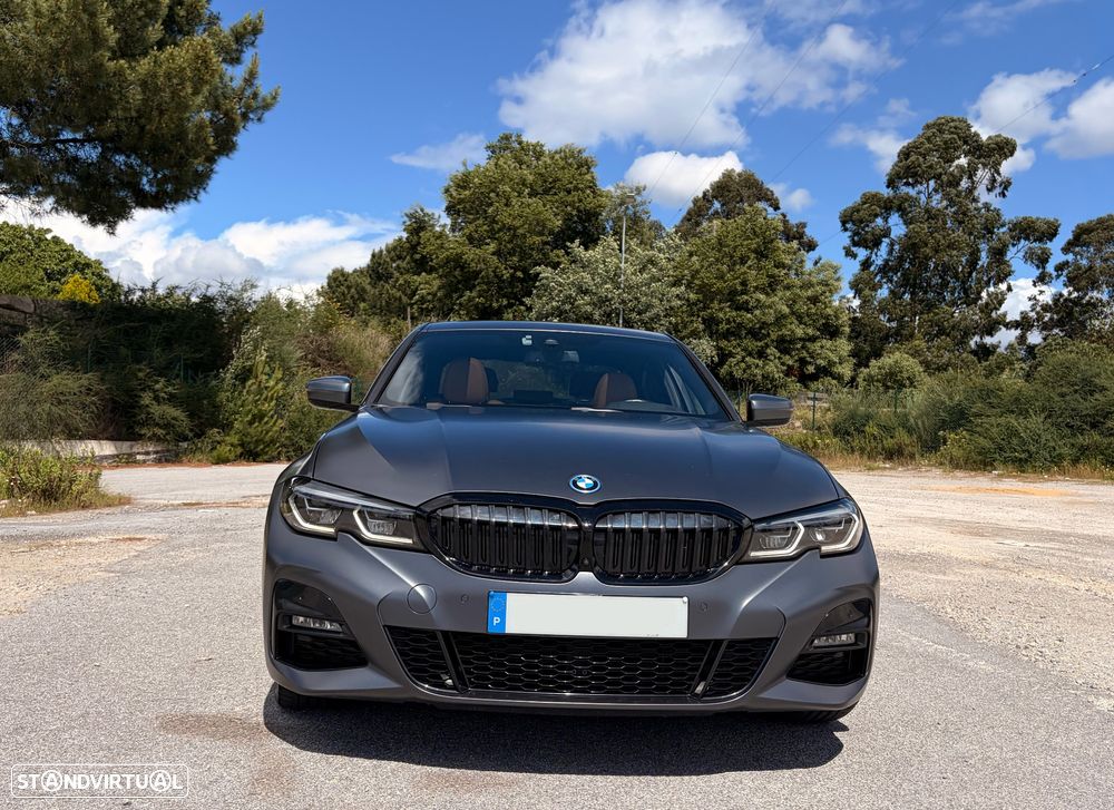BMW 330 e Pack Desportivo M Auto - 3