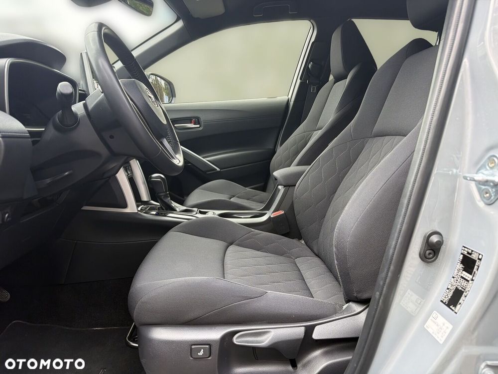 Toyota Corolla Cross - 13