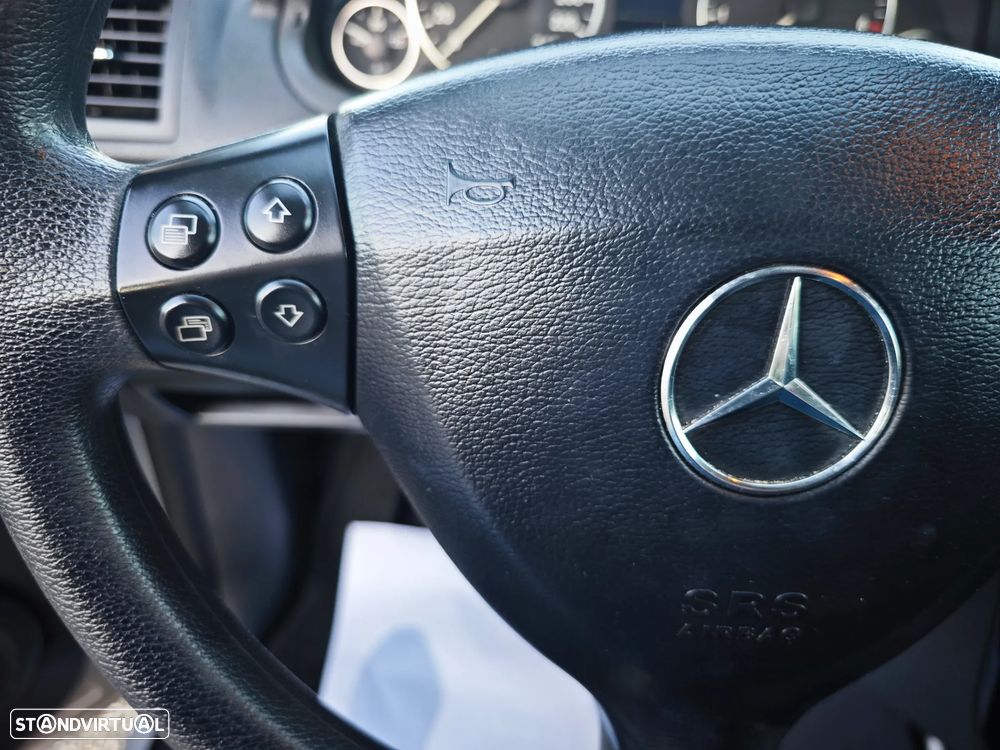 Mercedes-Benz A 160 Classic BlueEfficiency - 12