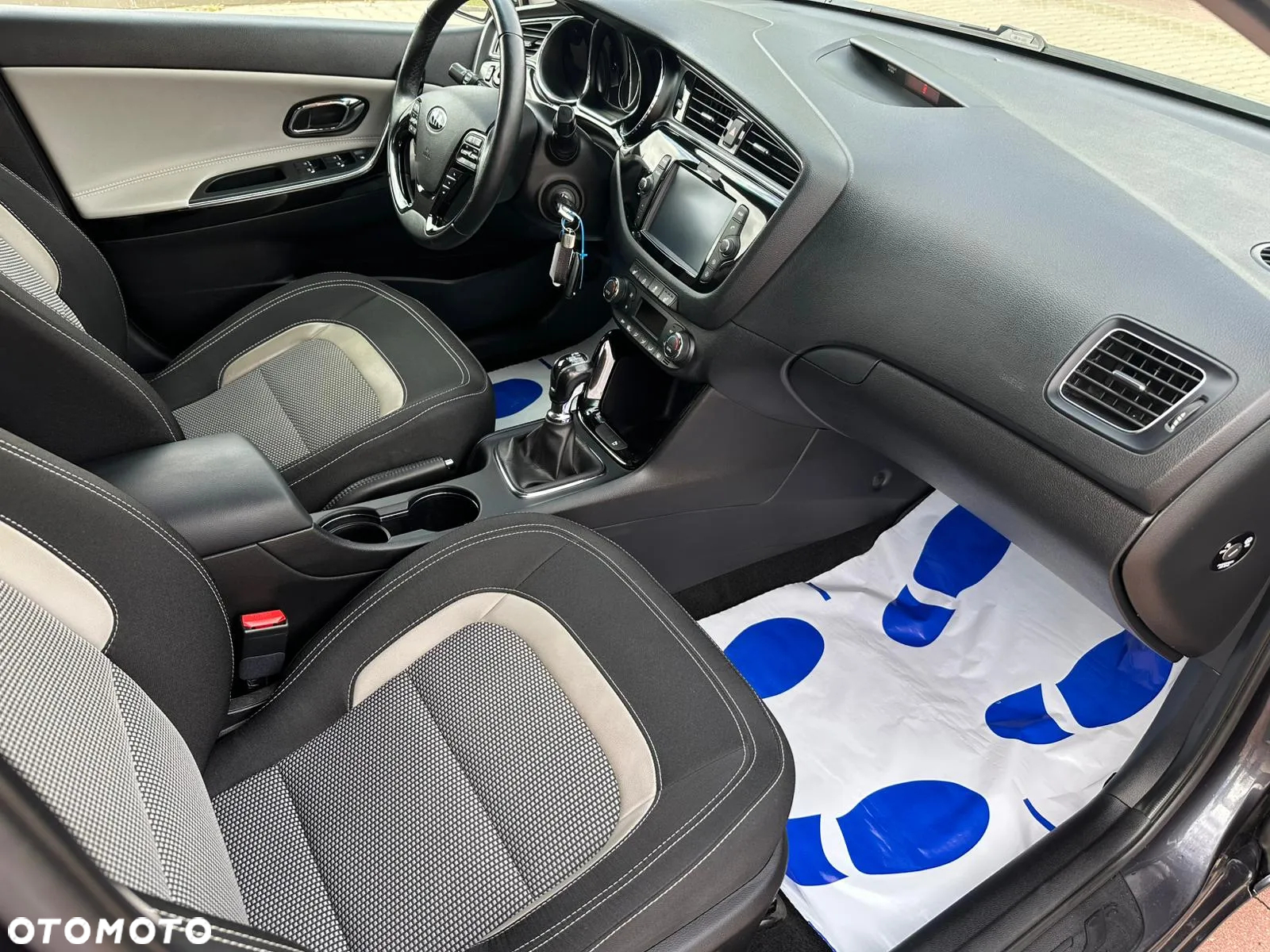 Kia Ceed 1.6 CRDi 136 ISG SW Dream-Team Edition - 21