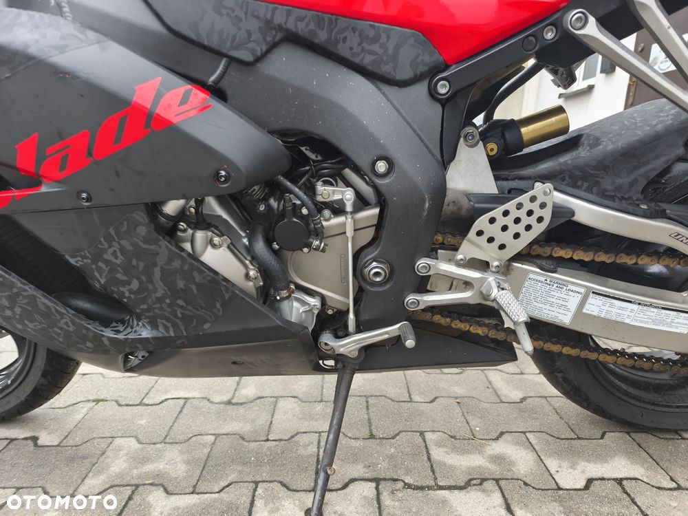 Honda CBR - 13
