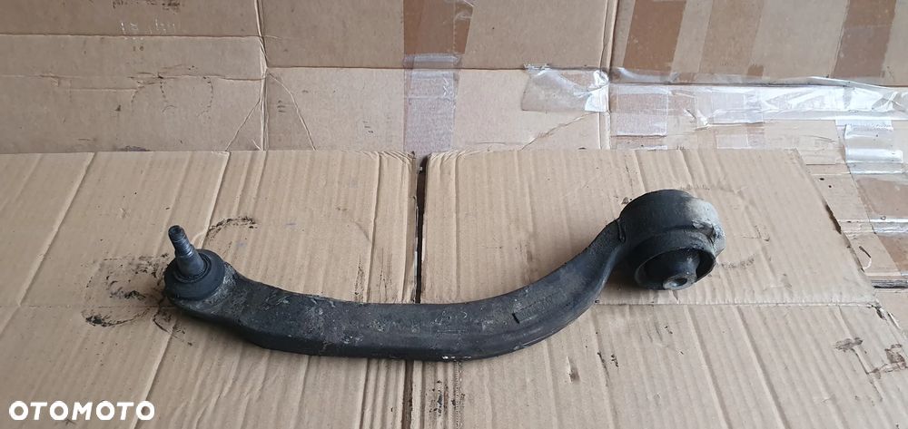 Wahacz prawy przód przedni Audi A4 B7 8E0407696E - 2