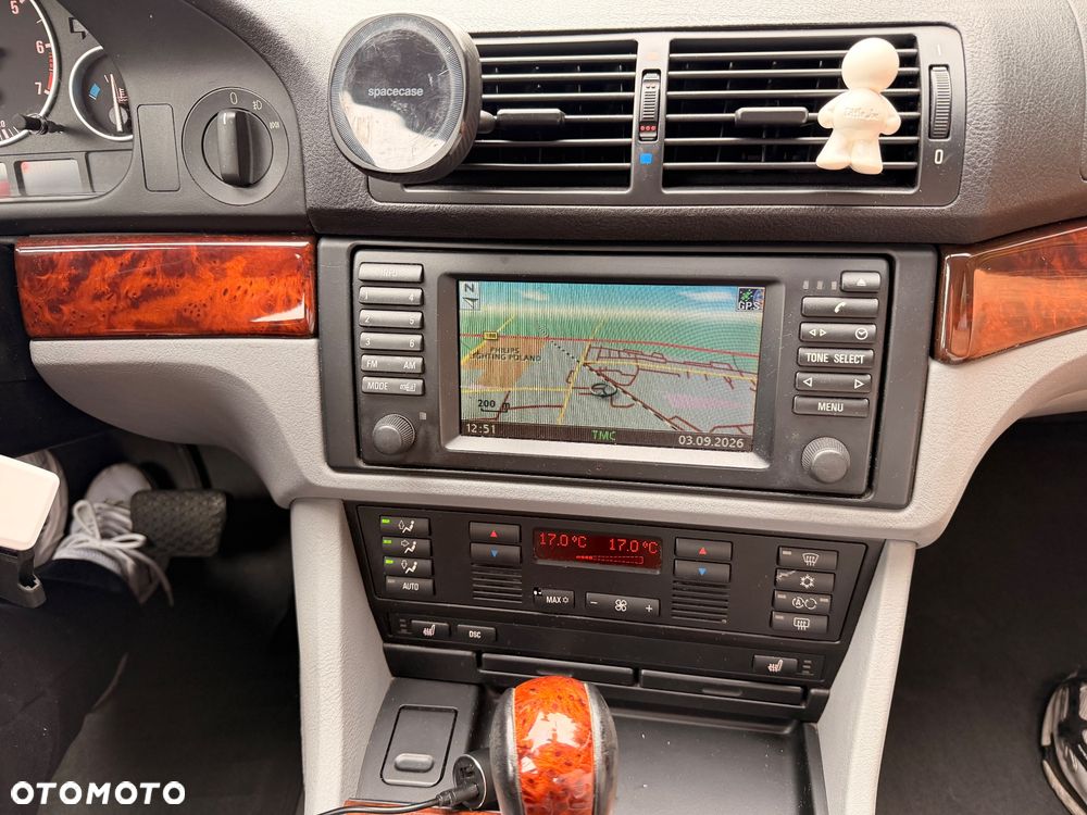 BMW Seria 5 - 25