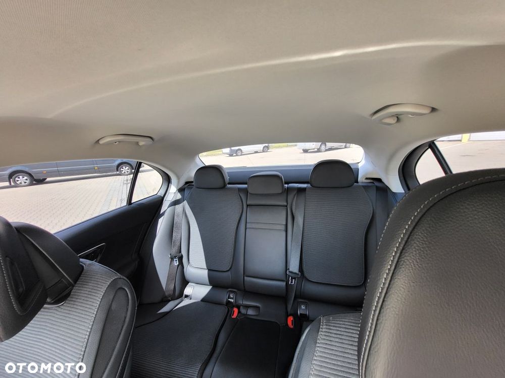 Mercedes-Benz Klasa C 220 d mHEV 4-Matic Avantgarde - 20