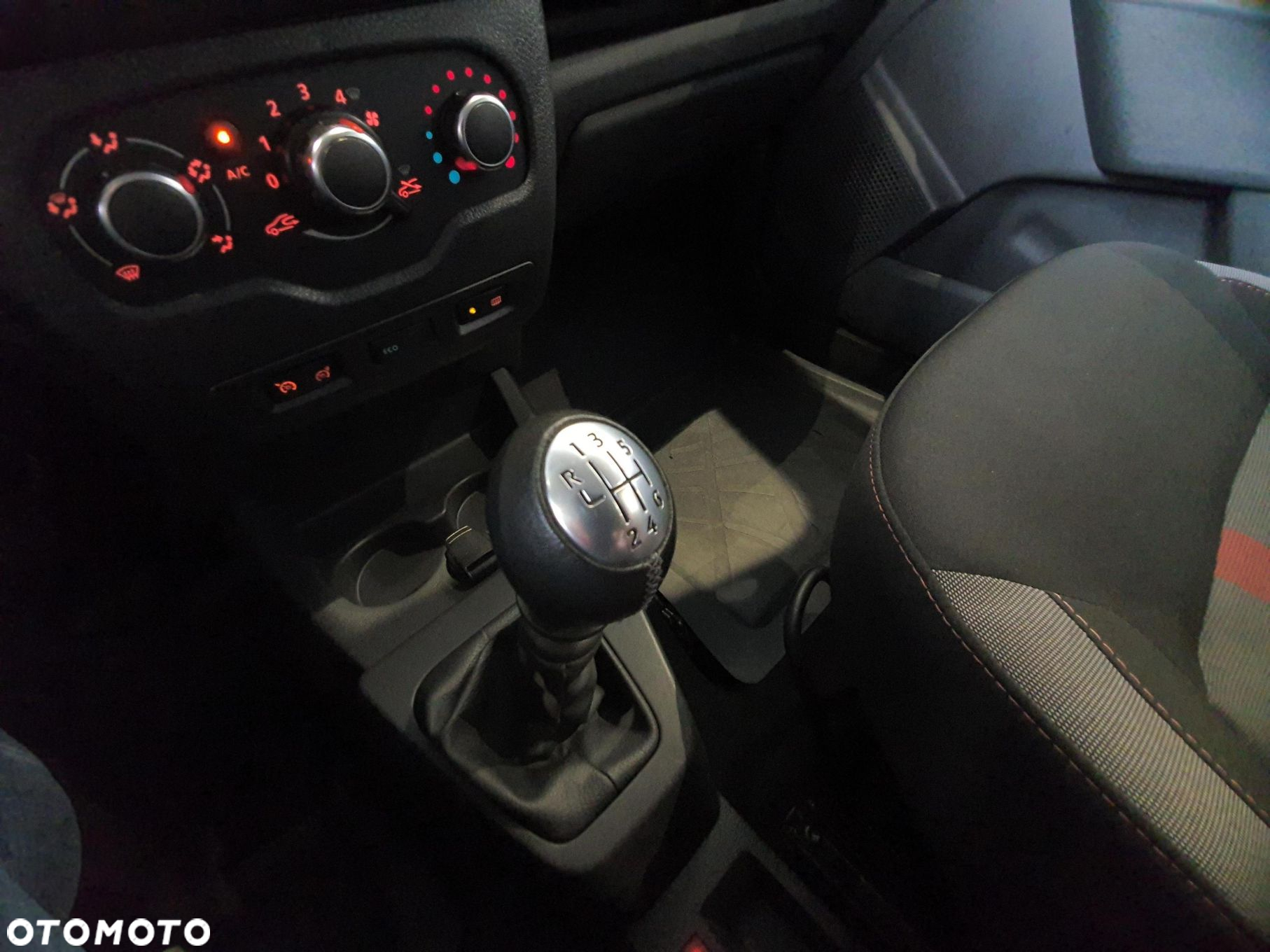 Dacia Dokker 1.3 TCe Techroad - 14