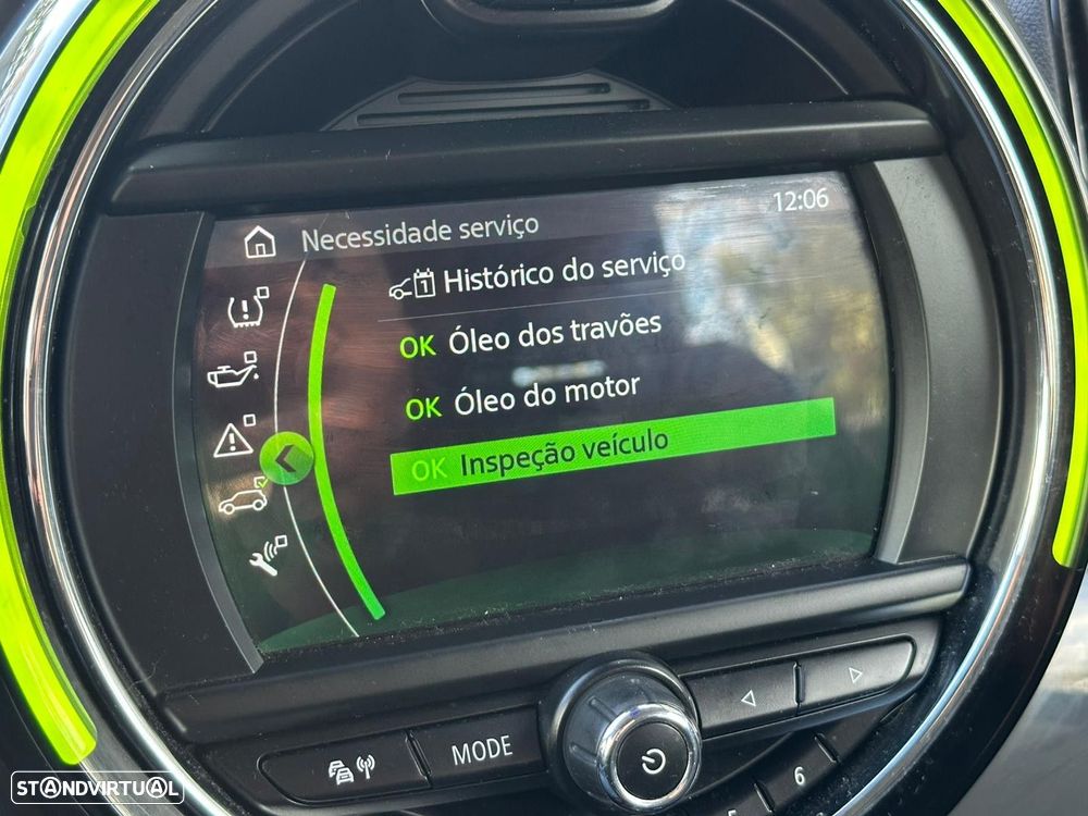 MINI Countryman Cooper SE ALL4 Auto - 25