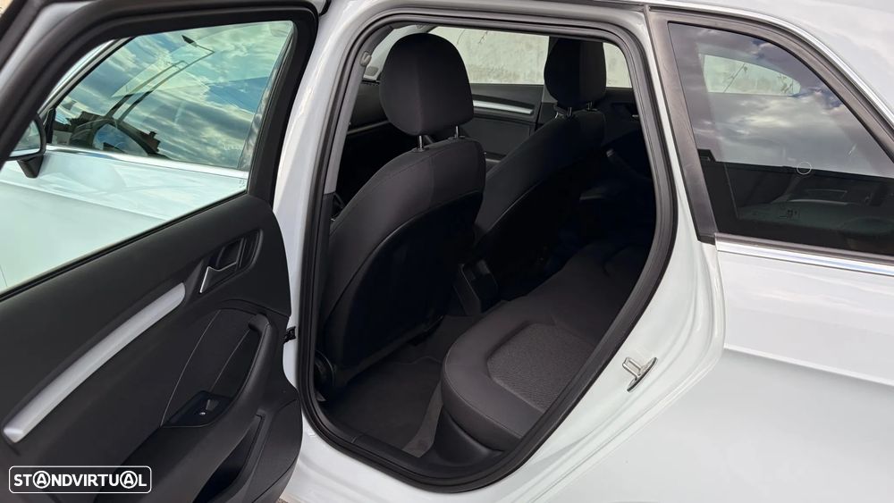 Audi A3 Sportback 1.6 TDI - 8