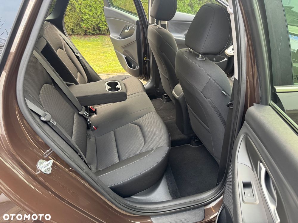 Hyundai i30 1.4 T-GDI Premiere Style - 27